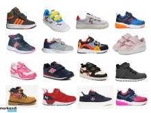 Lote de zapatos para niños - Adidas / Puma / Kappa / NB / ... 255 pares