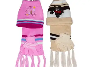Ensembles chapeau, écharpe, gants pour enfants couleurs assorties et dessins.