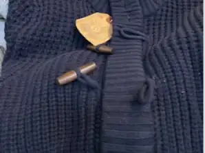 Clearance férfi pulóverek híres márkáktól - 100 válogatott darabból álló készletek