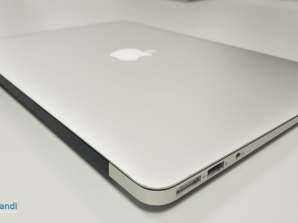 Apple MacBook 7.2 2015 -malli - Intel Core i7-5650U, 8 Gt RAM, 256 Gt SSD, 13,3 tuuman näyttö - UK Spec