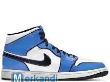 Stock Nike Air Jordan 1 Mid Signal Blue - DD6834-402