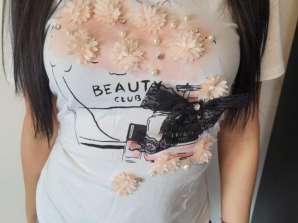 T-skjorter for kvinner - Topp kvalitet - Blanding av størrelser og mønstre - Sett med 50 stykker