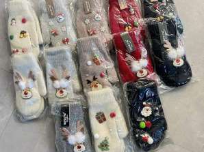 Warm gloves with a Christmas motif - NEW