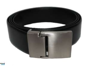 Men's belt made of genuine leather with very beautiful metal buckles