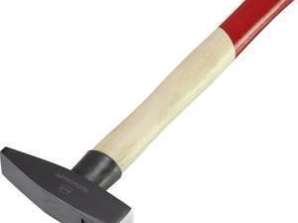 1.5 kg hammer with lacquered wooden handle