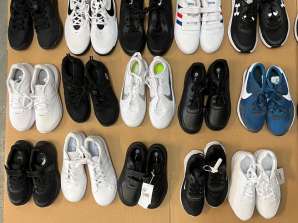 Neue Marken-Junior-Turnschuhe - Nike, Adidas, Puma, Skechers.