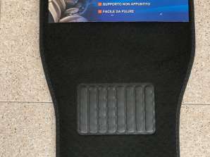 Universal 4-piece car mats set with non-pointed support