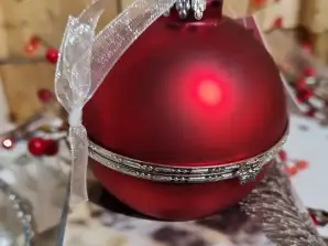 Christmas gift balls made of glass that can be opened and filled individually