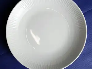 Porcelāna plāksnīte 22 cm baltā krāsā TP T046 T50 69