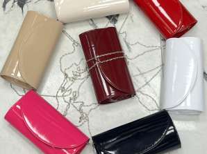 Dámské kabelky, které jsou stylové a všestranné, s výběrem barev a modelů.