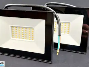 Naświetlacz LED Reflektor zewnętrzny Reflektor IP-65 30Watt 3000K Nowość