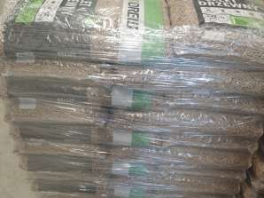 100% Softwood Pellets, ENplus A1, 15 kg Bags, Full Truck