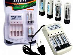UNIVERSAL CHARGER FOR AA AAA BATTERIES 4 rechargeable batteries R6/AA BATTERIES