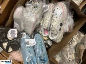 4 € per pair in a shoe ensemble with variety of models and sizes, remaining stock pallet, mix cardboard, women's shoes, men's shoes, included.