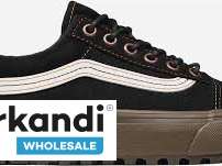OFFER OF VANS FOOTWEAR IN A LOT OF 83 PAIRS IN ASSORTED MODELS