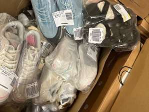 4 € per pair in a shoe ensemble with variety of models and sizes, remaining stock pallet, women's shoes, men's shoes, including mix box.