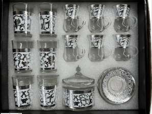 20 tlg Set aus 12 Gläsern mit Zuckerdose in Silber.