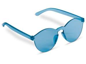 Юни слънчеви очила UV400 в светло синьо – свежи и защитни