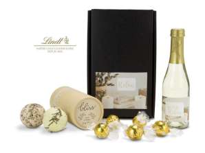 Relaxation and enjoyment package: Sparkling Secco and Relax accessories