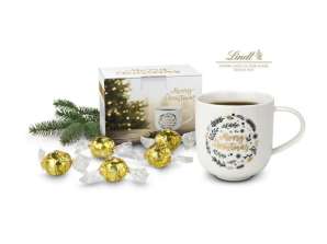 Adorable Gift Set: Festive Sweet Christmas Mug