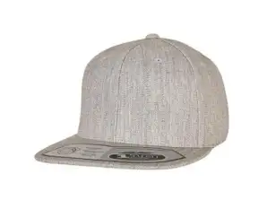 Elegante gorra snapback ajustada 110 para deportes y ocio