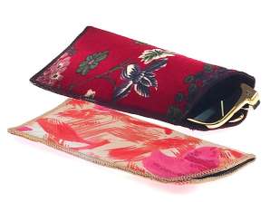 Soft glasses case made of mix of 2 patterns