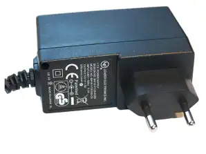 DC 12V 1,5A 18W 5,5/2,1 LED Leader Elektronik Schaltnetzteil