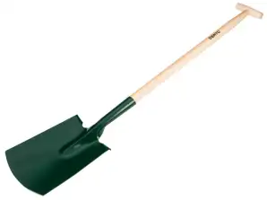 Rett spade. Trehåndtak. 