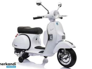 Vespa scooter a batteria bianco