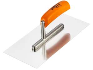 Spaanplaat. 270 x 128 mm. Houten handvat