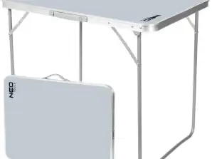 Et campingbord. brettet inn i en koffert