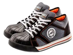 Werk schoenen. SB FO. stalen neus.