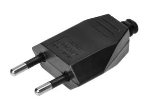 Flachstecker ohne Erdung. 2,5A. 250V. schwarzes Polykarbonat. 50 Stück