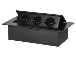 Prise encastrée à bord plat. 3x2P Z Schuko. noire