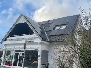 Auktion: Photovoltaikanlage (Astronergy, ASTRO 5s) - (29,625 kWp) - (ca. 390 - 405 W) - (Monokristalline Solarmodule) - (Befestigung: mounting systems
