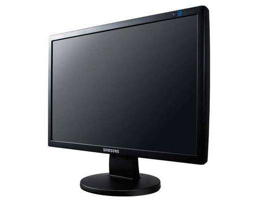 Samsung, LG, Toshiba, Intel Core, Asus, Segate - Monitore TFT, Grafikkarten, Speicherkarte