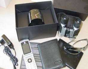 Citizen, Emporio Armani, Marc Picard, Motorola, Reebok, Timex gift sets, watches, cell pho