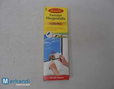 Aeroxon fly-trap on window /4