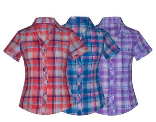 Naisten paitojen varasto viite 2513 Valikoima värejä.