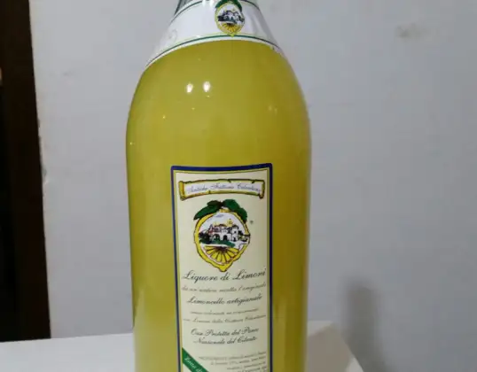 İtalya&#39;da üretilmiş orijinal Limoncello