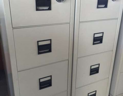‘’ FireKing ‘’ FIREPROOF Metal file cabinet