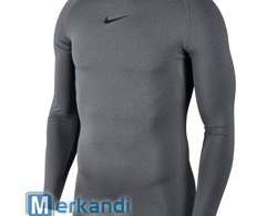 Estoque de camisas Nike