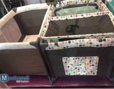 Baby beds & retractable travel cots wholesale