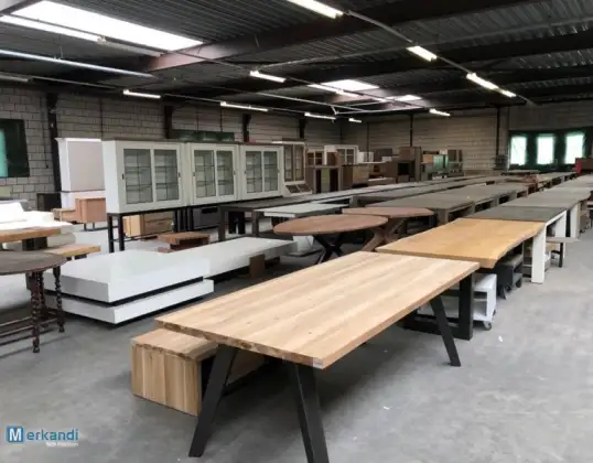 ALLEEN VOOR EXPORT Trailer vol met 2e keus meubels, direct leverbaar