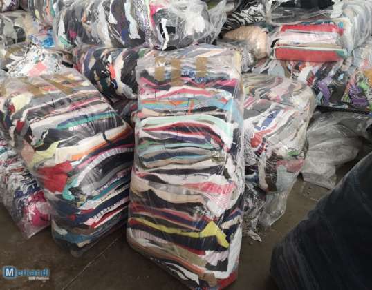 Used Clothes Full 40&#34; Container