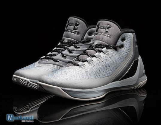 Gri &#39;Under Armour&#39; Curry 3 Erkek Ayakkabı