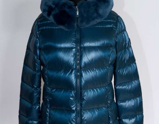 Оптовое предложение женских курток BOSIDENG – минимальный заказ 10 единиц – качественная верхняя одежда