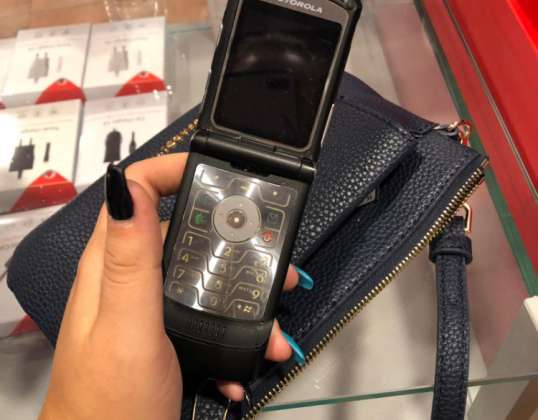 lot vintage Motorola V3 RAZR