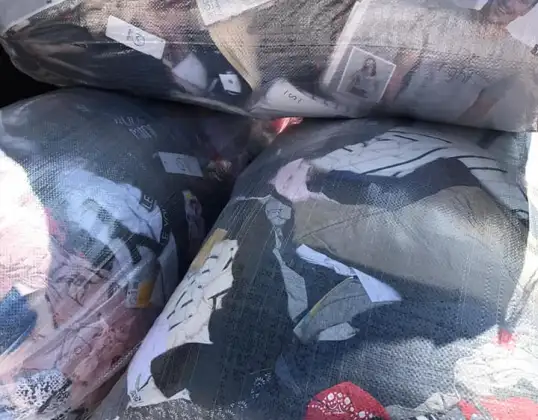 Veleprodajna oblačila iz druge roke iz NEMČIJE