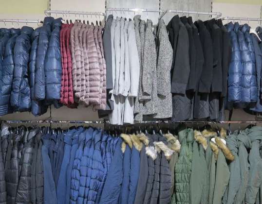 Aproximadamente 3000 piezas de ropa de maternidad ESPRIT para mamás, NOPPIES, MAMALICIOUS,